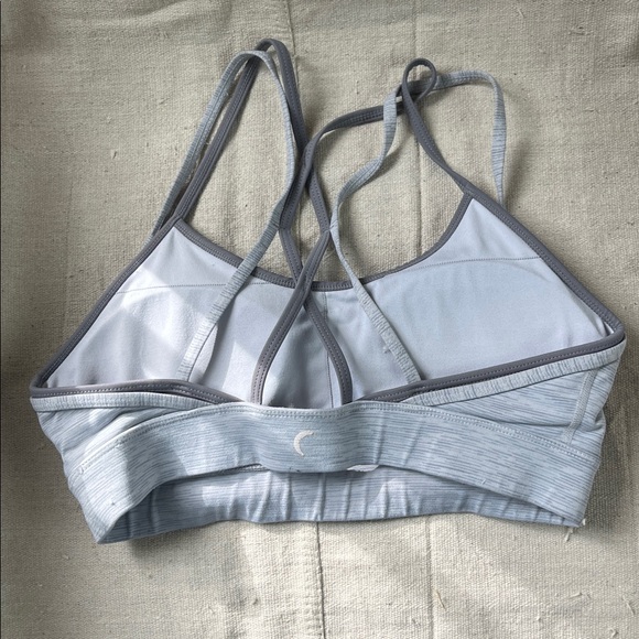 ZYIA Active White and Gray Luxe Strappy Bra Size Small - Picture 4 of 5